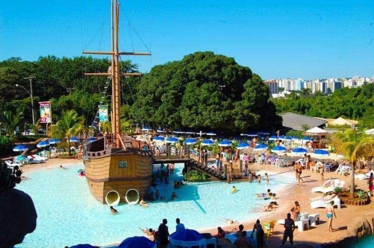 Piazza Diroma Acqua Park, Requinte E Diversao Caldas Novas Ngoại thất bức ảnh